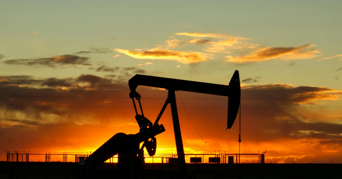 Weekly Wrap-Up: Dollar Retreats as Risk Appetite Returns, While Gold Stays Firm